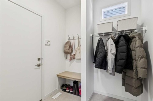 150 Lucas Close Nw, Calgary, AB - Indoor