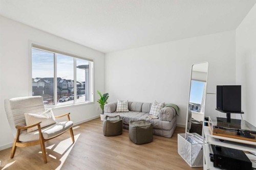 150 Lucas Close Nw, Calgary, AB - Indoor