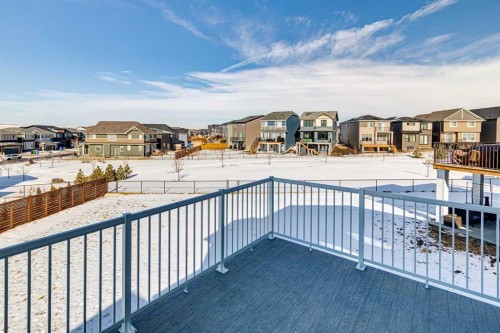 150 Lucas Close Nw, Calgary, AB - Outdoor