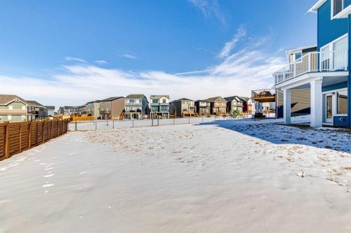 150 Lucas Close Nw, Calgary, AB - Outdoor