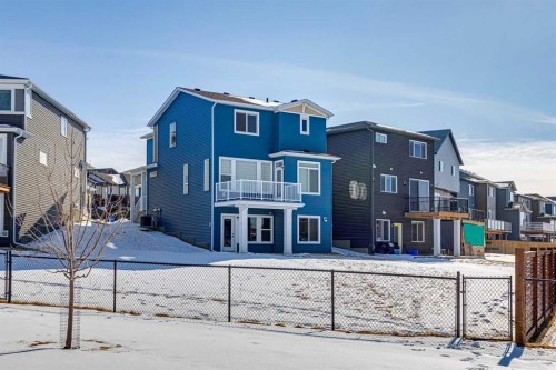 150 Lucas Close Nw, Calgary, AB - Outdoor