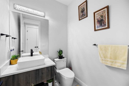 45 Waterford Terrace, Chestermere, AB - Indoor Photo Showing Bathroom