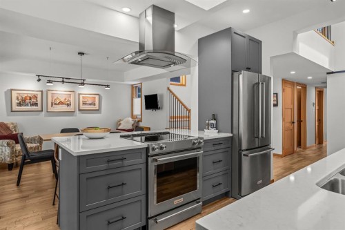 18 Pinewood Crescent, Canmore, AB - Indoor Photo Showing Kitchen With Stainless Steel Kitchen With Upgraded Kitchen