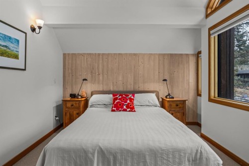18 Pinewood Crescent, Canmore, AB - Indoor Photo Showing Bedroom