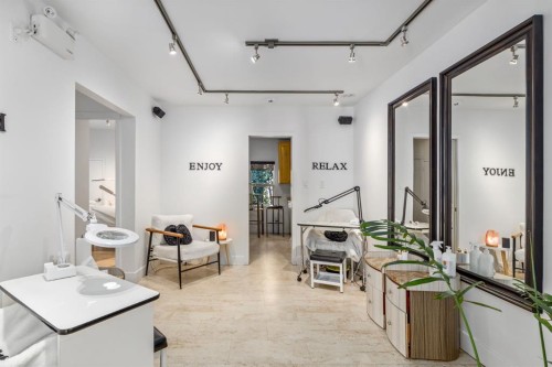 2032 34 Avenue Sw, Calgary, AB 