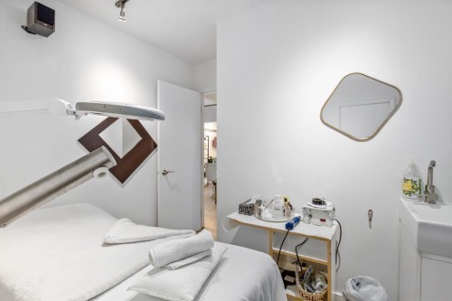 2032 34 Avenue Sw, Calgary, AB 