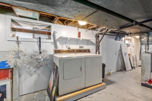 2032 34 Avenue Sw, Calgary, AB 