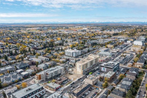 2032 34 Avenue Sw, Calgary, AB 