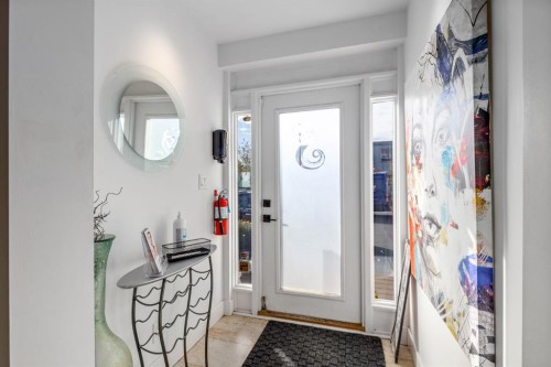 2032 34 Avenue Sw, Calgary, AB 