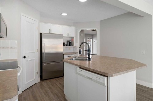 316 Mt Brewster Circle Se, Calgary, AB 