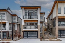 44 Timberline Way SW Calgary, AB T3H 0W3