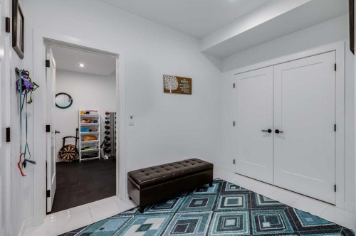 44 Timberline Way Sw, Calgary, AB - Indoor