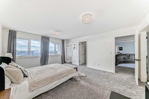 40 Christie Cairn Square Sw, Calgary, AB - Indoor Photo Showing Bedroom