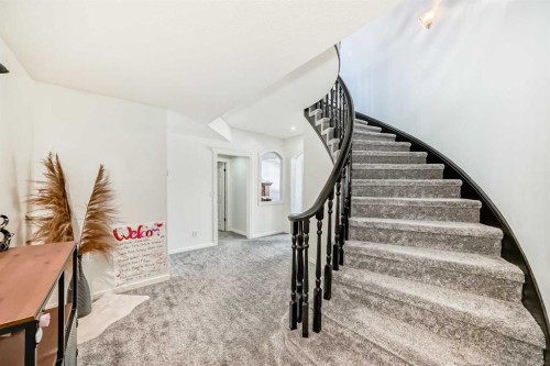 40 Christie Cairn Square Sw, Calgary, AB - Indoor Photo Showing Other Room
