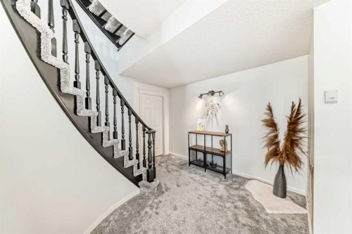 40 Christie Cairn Square Sw, Calgary, AB - Indoor Photo Showing Other Room