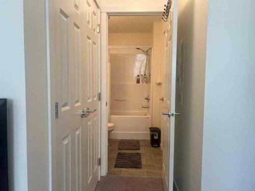 3313-99 Copperstone Park, Calgary, AB - Indoor Photo Showing Bathroom