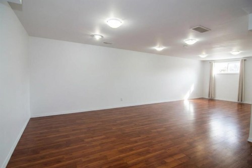 132 Copperpond Boulevard Se, Calgary, AB - Indoor Photo Showing Other Room