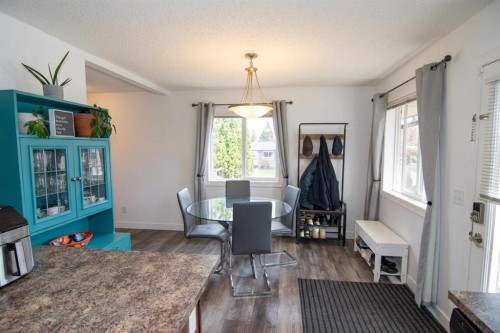 132 Copperpond Boulevard Se, Calgary, AB - Indoor Photo Showing Dining Room