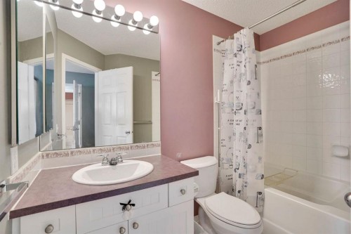 328 Tuscany Valley View Nw, Calgary, AB - Indoor Photo Showing Bathroom