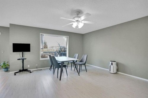 328 Tuscany Valley View Nw, Calgary, AB - Indoor Photo Showing Dining Room