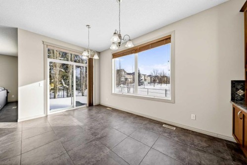 14 Springborough Crescent Sw, Calgary, AB - Indoor Photo Showing Other Room