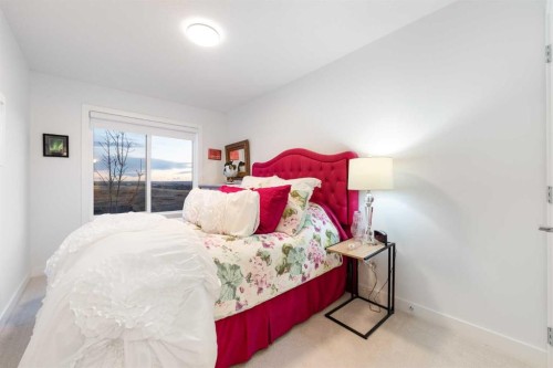 7411 202 Avenue Se, Calgary, AB - Indoor Photo Showing Bedroom