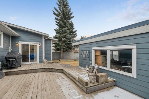 5689 Brenner Crescent Nw, Calgary, AB - Outdoor With Exterior