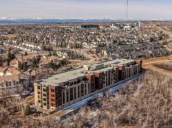 108-15 Cougar Ridge Landing SW Calgary, AB T3H 6C3