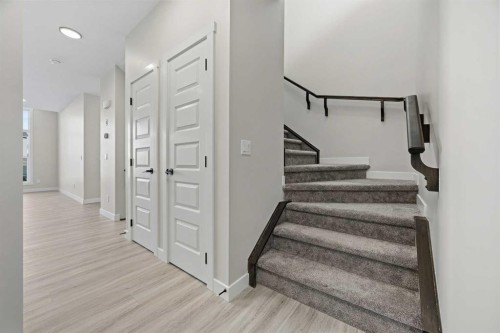 1047 Bayview Crescent, Airdrie, AB - Indoor Photo Showing Other Room