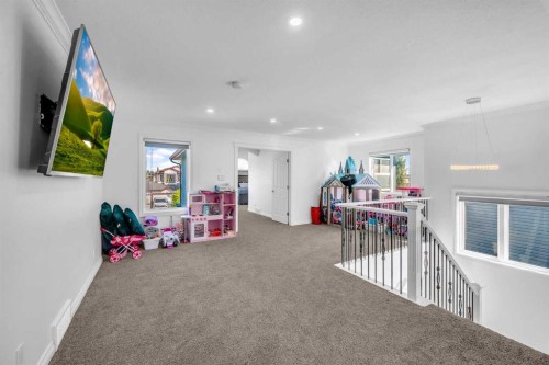 80 Canoe Square Sw, Airdrie, AB - Indoor Photo Showing Other Room