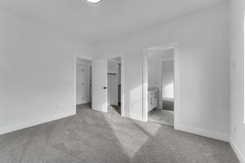 18 South Shore Road, Chestermere, AB - Indoor Photo Showing Other Room