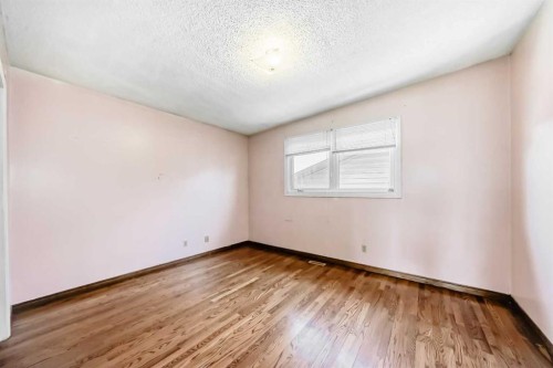 2610 Dover Ridge Drive Se, Calgary, AB - Indoor Photo Showing Other Room