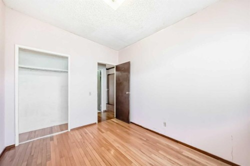 2610 Dover Ridge Drive Se, Calgary, AB - Indoor Photo Showing Other Room