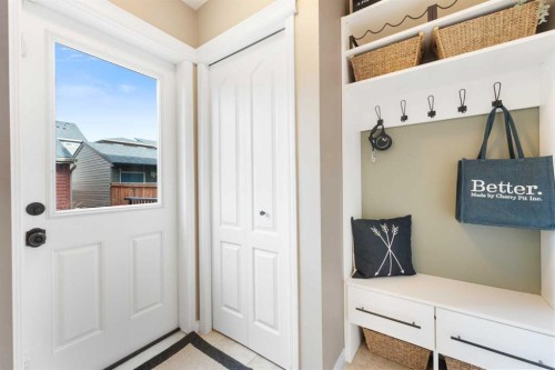 100 Evansborough Common Nw, Calgary, AB - Indoor Photo Showing Other Room