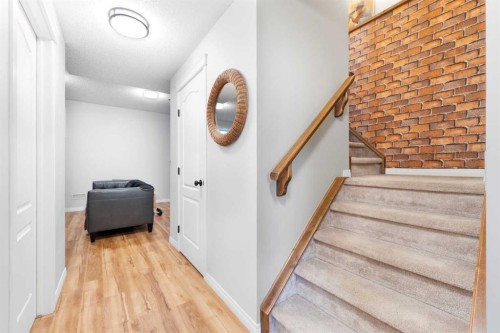 100 Evansborough Common Nw, Calgary, AB - Indoor Photo Showing Other Room