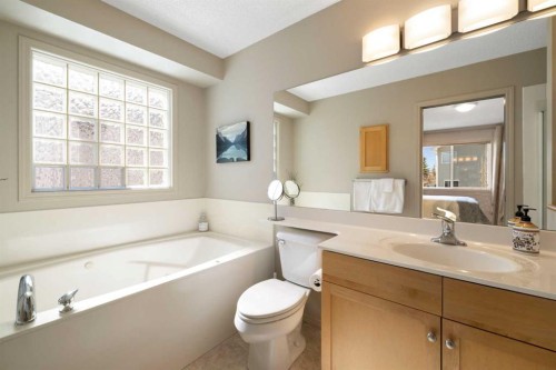 28 West Springs Close Sw, Calgary, AB - Indoor Photo Showing Bathroom