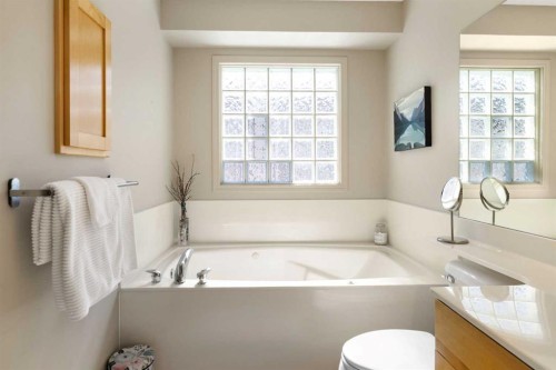 28 West Springs Close Sw, Calgary, AB - Indoor Photo Showing Bathroom