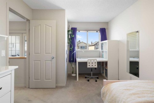 28 West Springs Close Sw, Calgary, AB - Indoor Photo Showing Bedroom