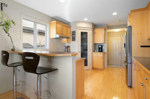 28 West Springs Close Sw, Calgary, AB - Indoor Photo Showing Kitchen
