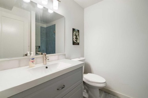 28 West Springs Close Sw, Calgary, AB - Indoor Photo Showing Bathroom