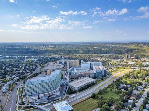 1101-1540 29 Street Nw, Calgary, AB - Outdoor With View