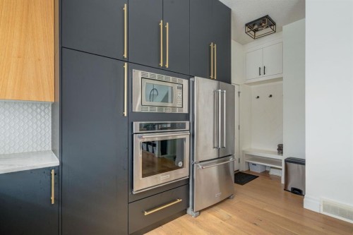 1804 20 Avenue, Calgary, AB - Indoor Photo Showing Kitchen With Stainless Steel Kitchen
