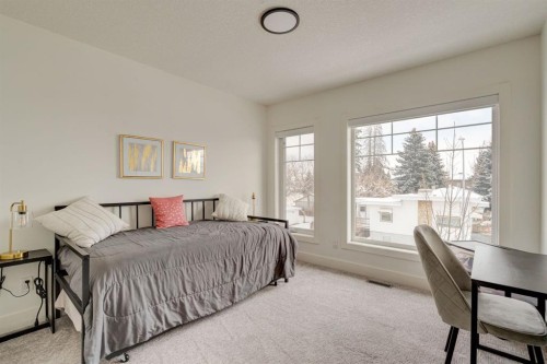 1804 20 Avenue, Calgary, AB - Indoor Photo Showing Bedroom