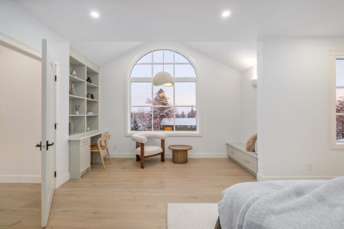 2945 Toronto Crescent Nw, Calgary, AB - Indoor