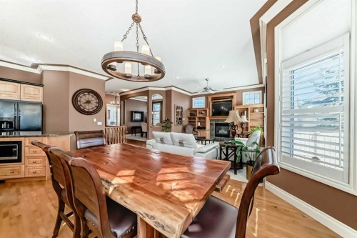 33 Evergreen Common Sw, Calgary, AB - Indoor Photo Showing Dining Room