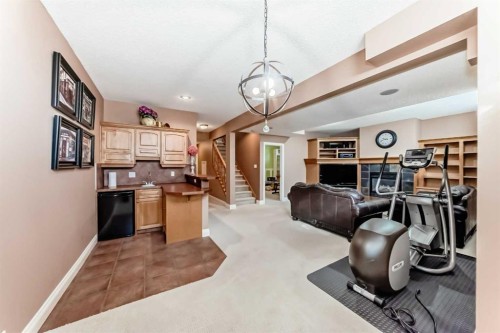 33 Evergreen Common Sw, Calgary, AB - Indoor Photo Showing Other Room