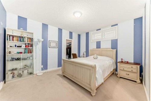 33 Evergreen Common Sw, Calgary, AB - Indoor Photo Showing Bedroom