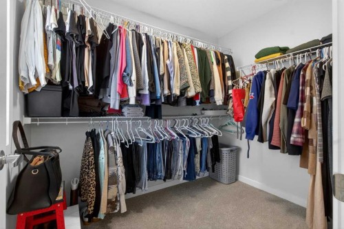 321 Magnolia Way Se, Calgary, AB - Indoor With Storage