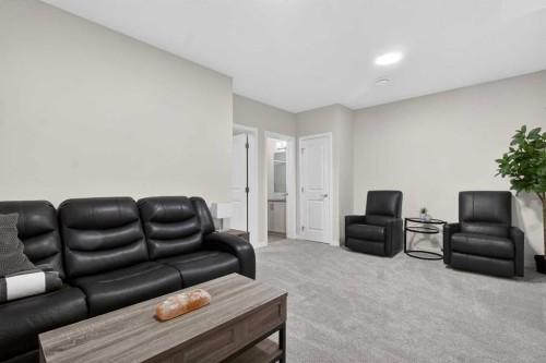 321 Magnolia Way Se, Calgary, AB - Indoor