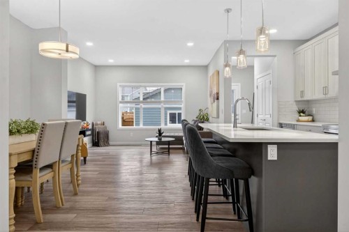 321 Magnolia Way Se, Calgary, AB - Indoor